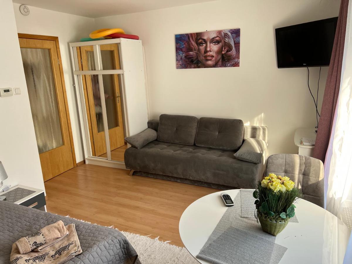 Monro Apartment Hévíz Εξωτερικό φωτογραφία
